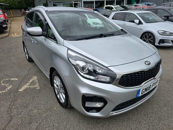 2025 Kia Carens