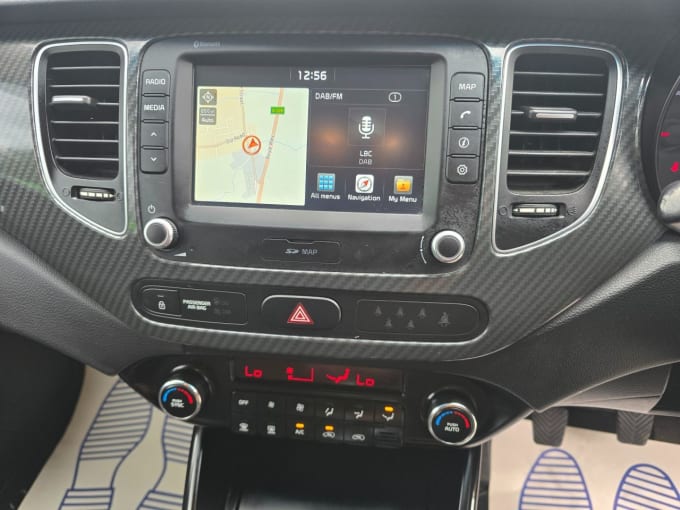 2025 Kia Carens