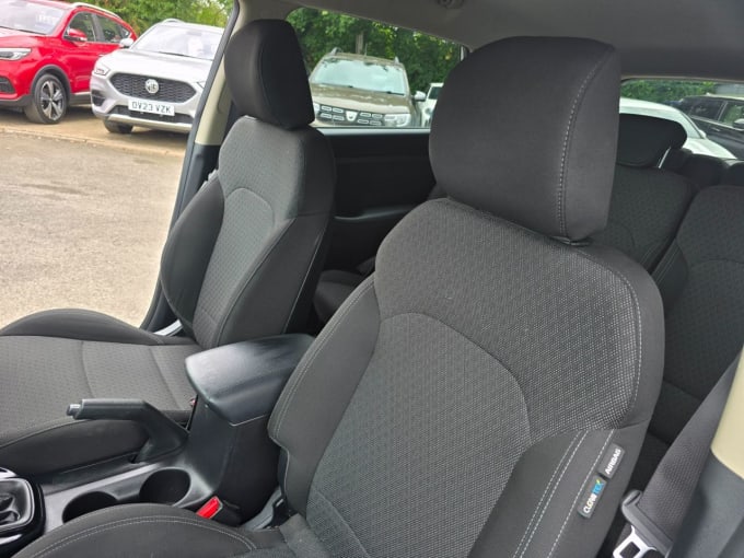2025 Kia Carens