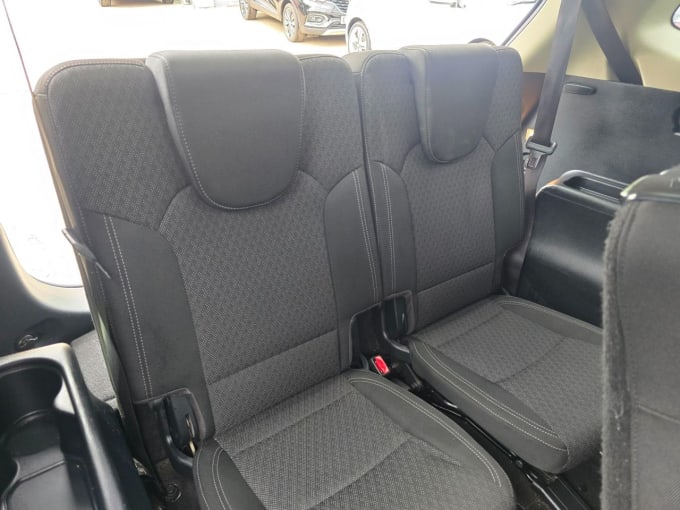 2025 Kia Carens