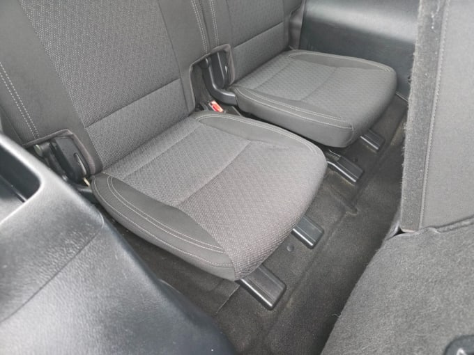 2025 Kia Carens
