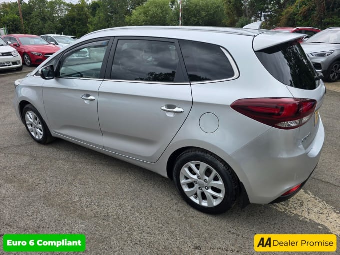 2025 Kia Carens