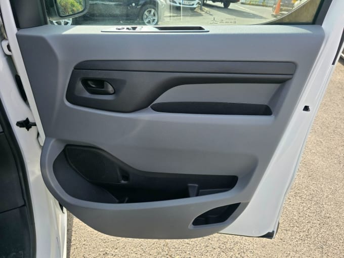 2025 Peugeot Expert