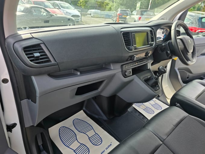 2025 Peugeot Expert