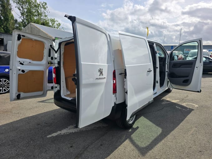 2025 Peugeot Expert