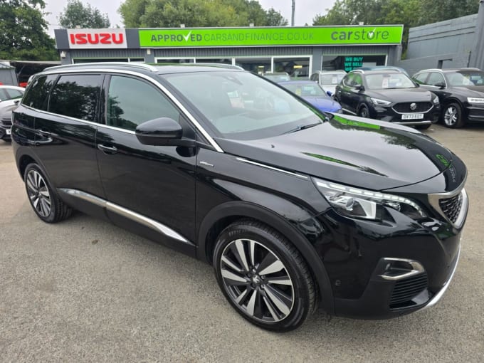 2025 Peugeot 5008