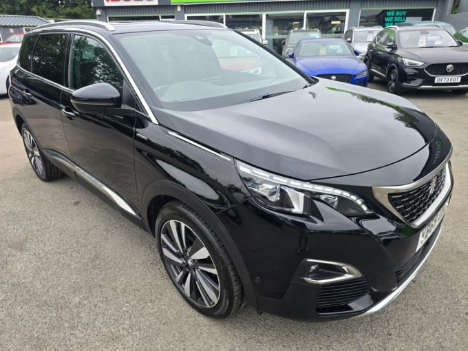 2025 Peugeot 5008