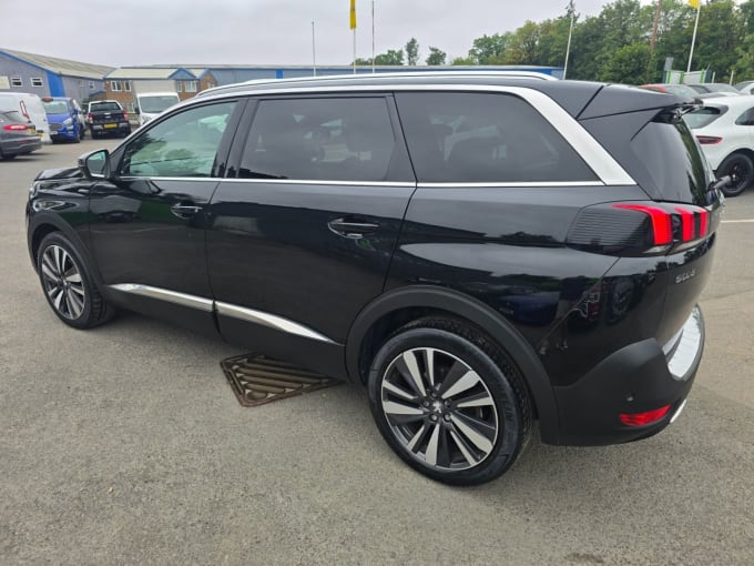 2025 Peugeot 5008