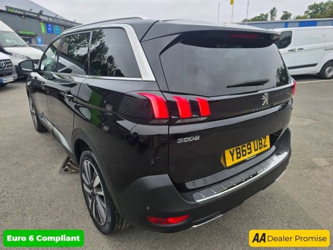 2025 Peugeot 5008