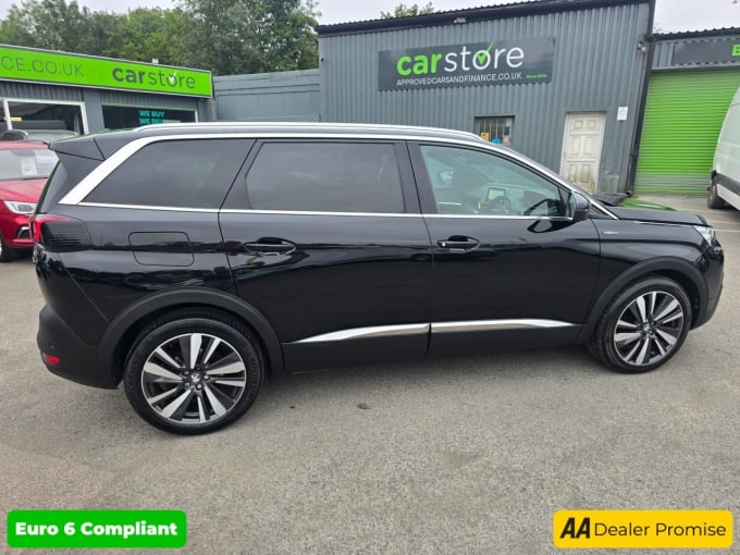 2025 Peugeot 5008