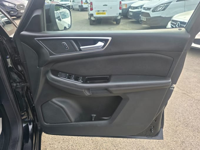2025 Ford S-max