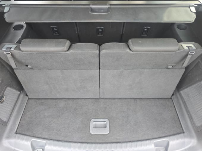 2025 Ford S-max