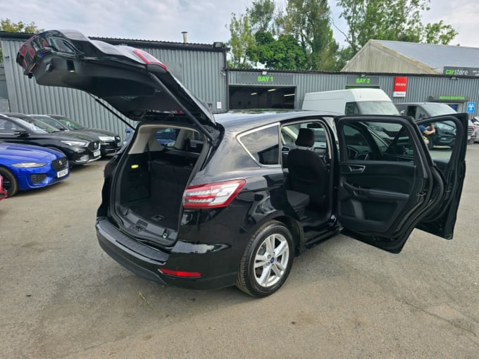 2025 Ford S-max
