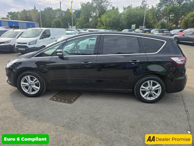 2025 Ford S-max