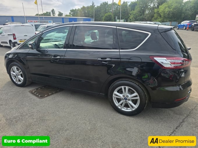 2025 Ford S-max