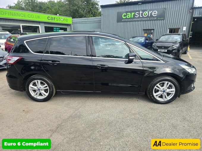 2025 Ford S-max