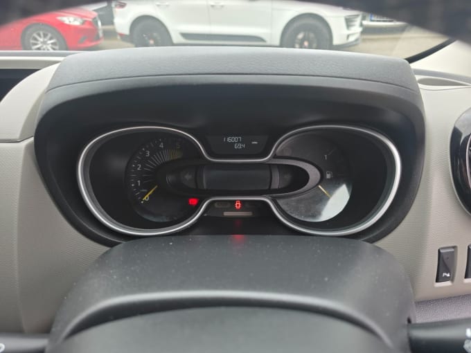 2025 Renault Trafic