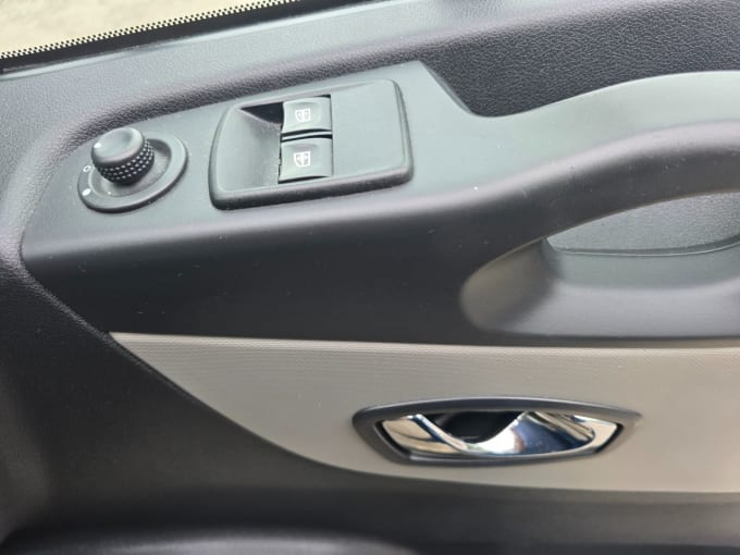 2025 Renault Trafic