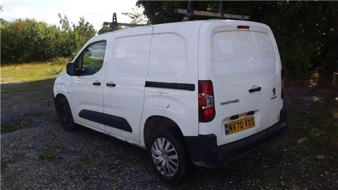 2025 Peugeot Partner