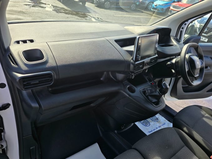 2021 Peugeot Partner