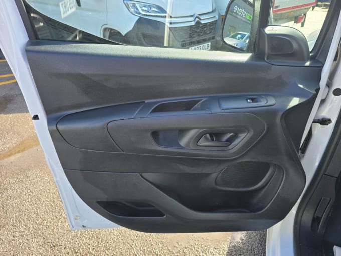 2021 Peugeot Partner