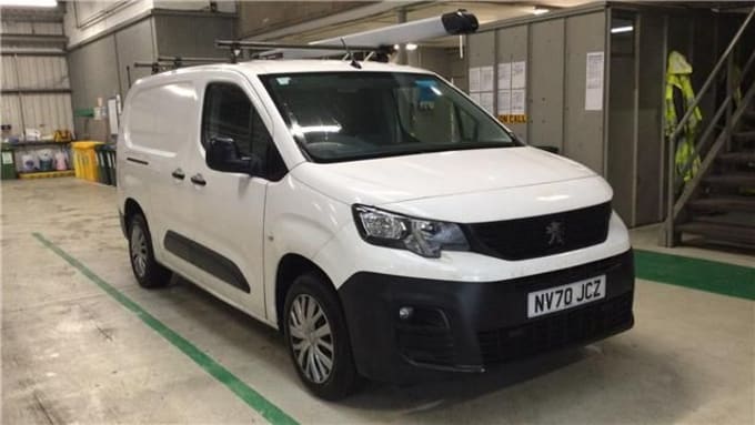 2025 Peugeot Partner