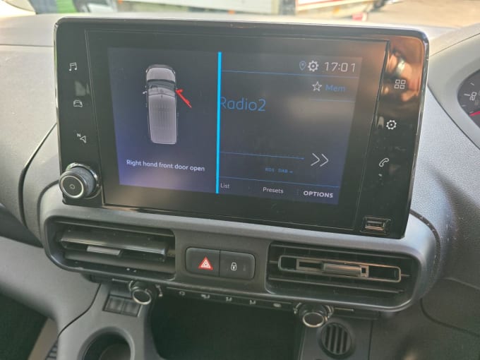 2021 Peugeot Partner