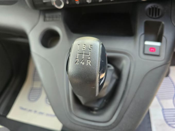 2021 Peugeot Partner