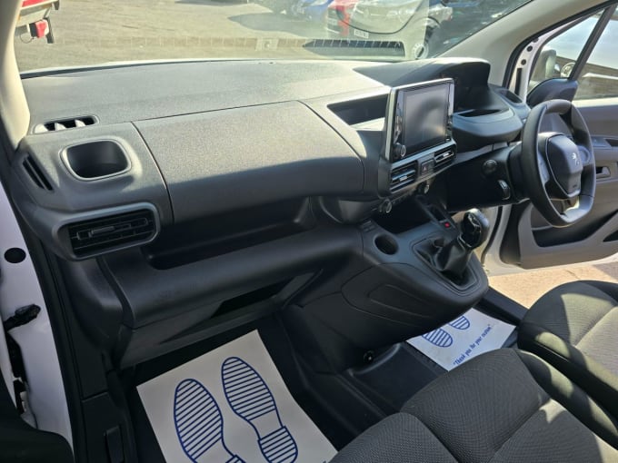 2021 Peugeot Partner