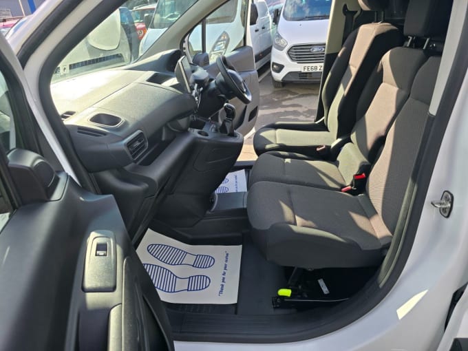 2021 Peugeot Partner