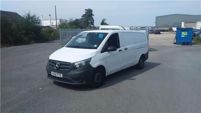 2025 Mercedes-benz Vito