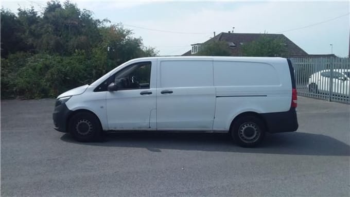 2025 Mercedes-benz Vito