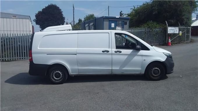 2025 Mercedes-benz Vito