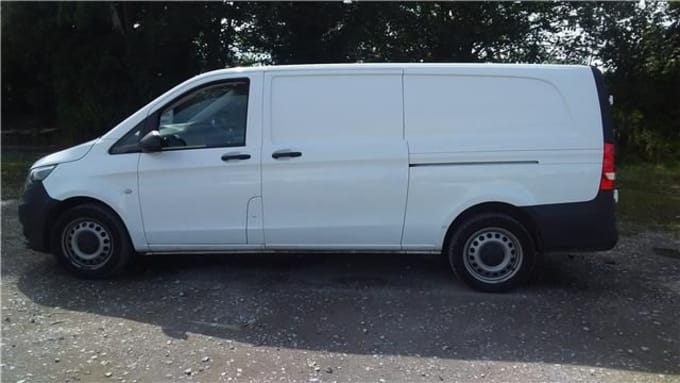 2025 Mercedes-benz Vito
