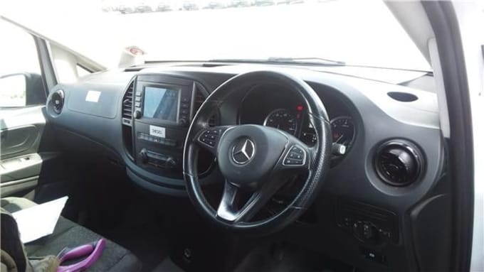 2025 Mercedes-benz Vito