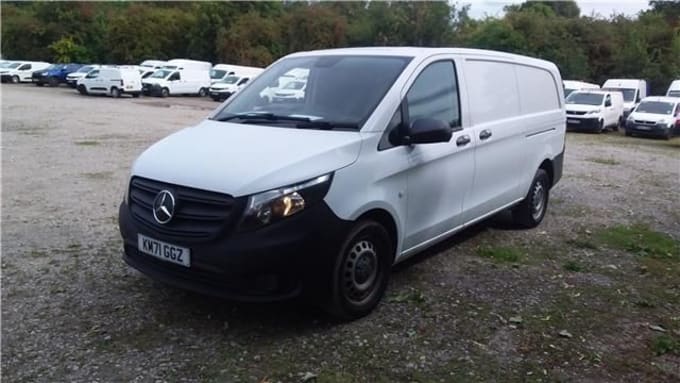 2025 Mercedes-benz Vito