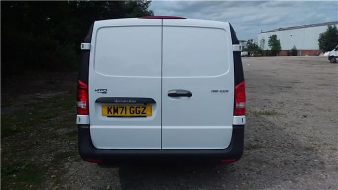 2025 Mercedes-benz Vito