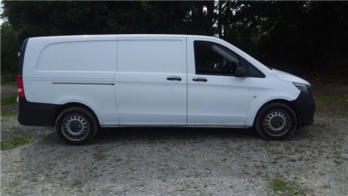 2025 Mercedes-benz Vito