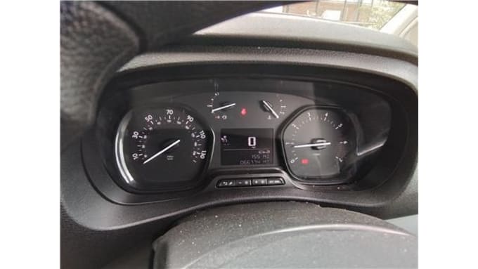 2025 Peugeot Expert