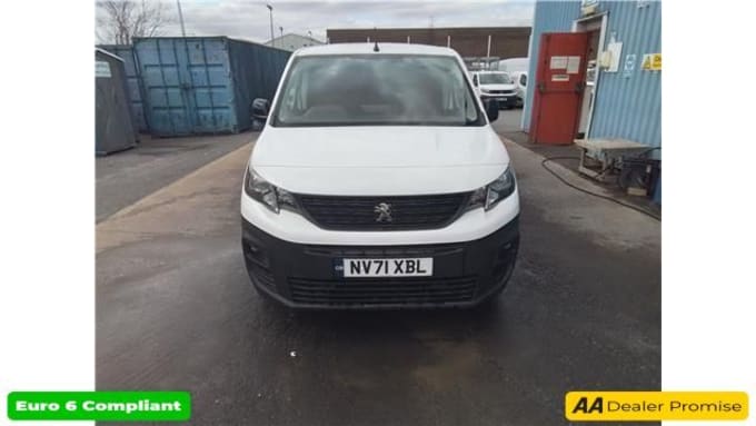 2025 Peugeot Partner