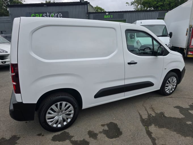 2022 Peugeot Partner