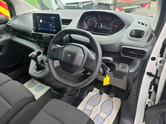 2022 Peugeot Partner