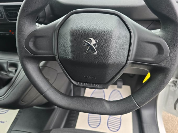 2022 Peugeot Partner