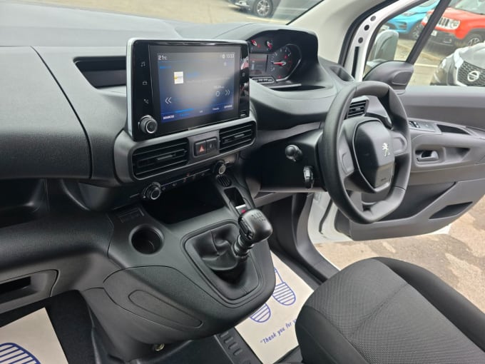 2022 Peugeot Partner