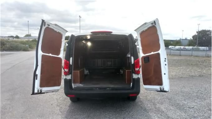 2025 Mercedes-benz Vito