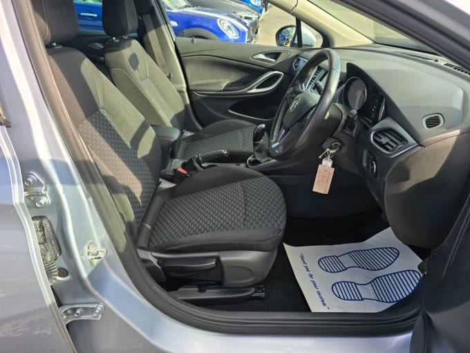 2020 Vauxhall Astra