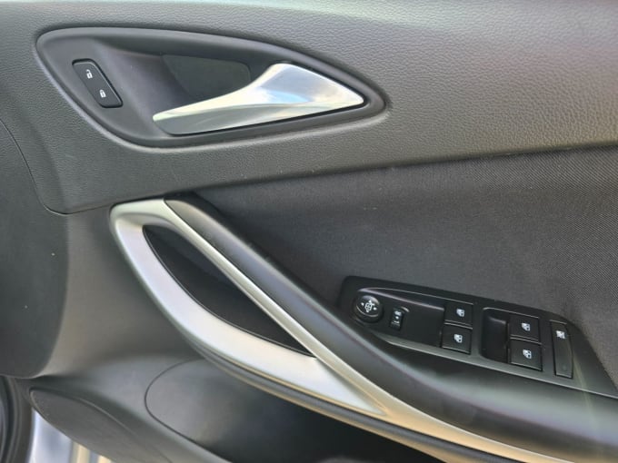 2020 Vauxhall Astra