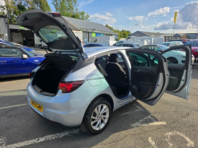 2020 Vauxhall Astra