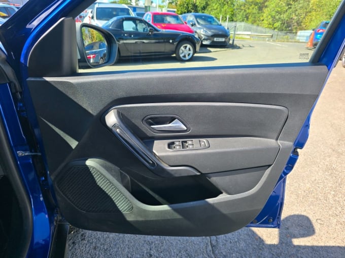 2025 Dacia Duster