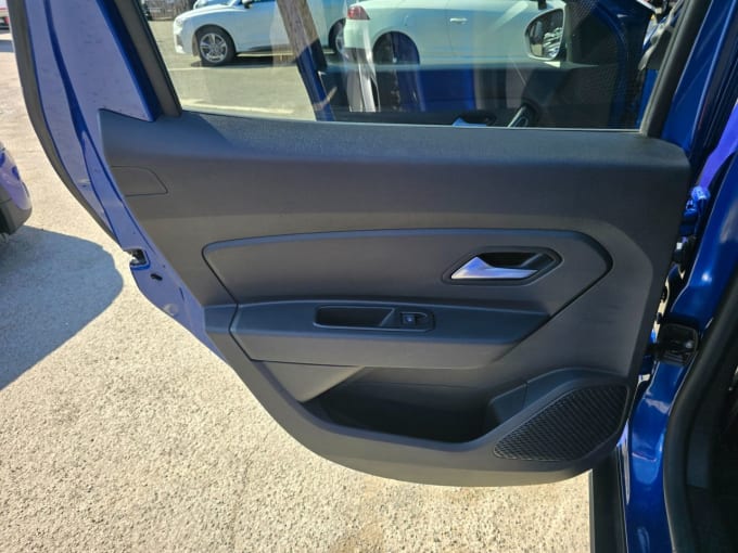 2025 Dacia Duster
